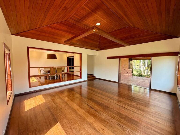 WhatsApp Image 2025-09-11 at 17.55.45 (1)