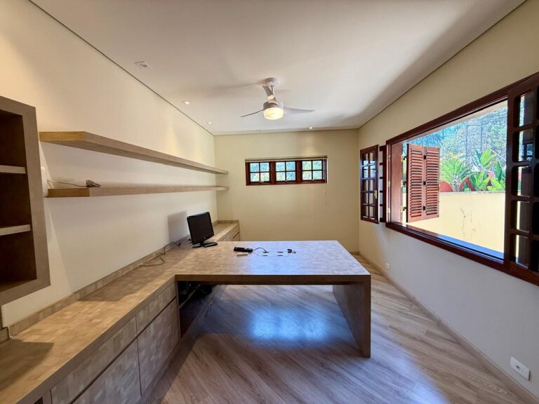 WhatsApp Image 2025-09-11 at 17.55.50