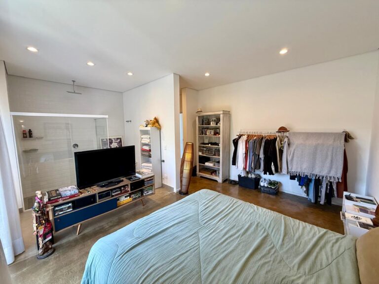 WhatsApp Image 2025-09-12 at 08.12.08 (1)