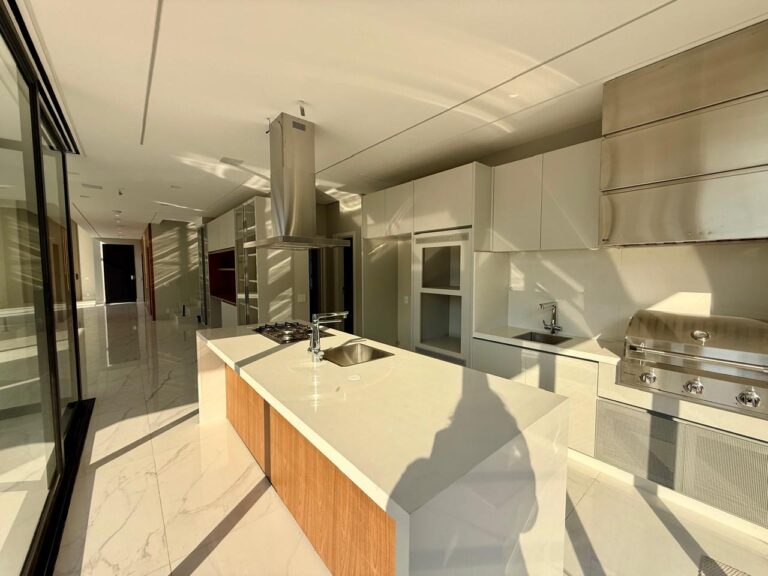 WhatsApp Image 2025-09-12 at 08.13.24 (2)