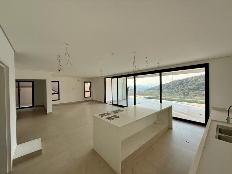 WhatsApp Image 2025-09-12 at 08.21.54 (2)