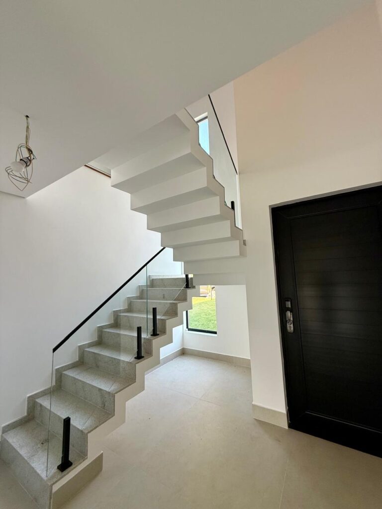 WhatsApp Image 2025-09-12 at 08.21.56