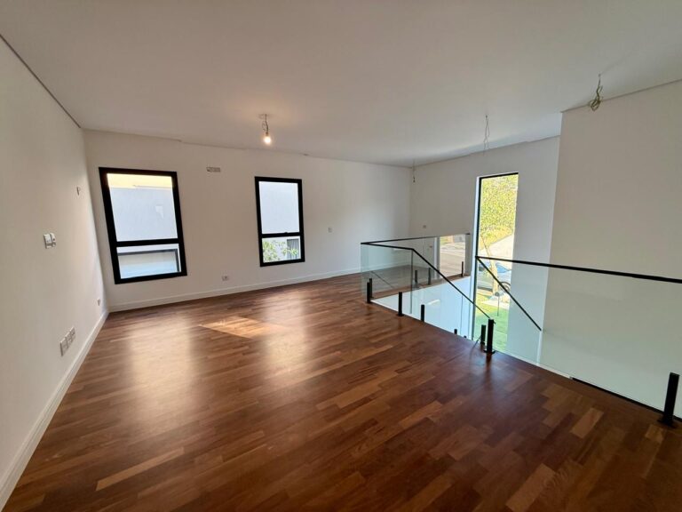 WhatsApp Image 2025-09-12 at 08.21.57 (1)