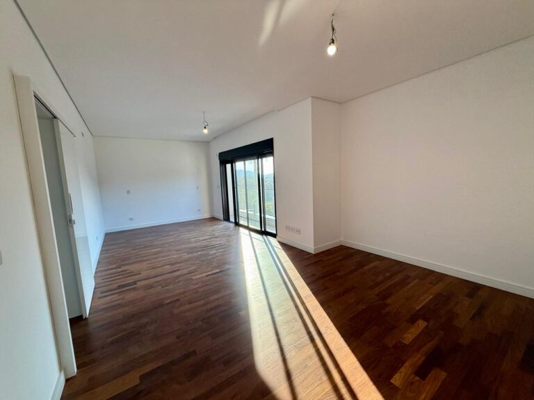 WhatsApp Image 2025-09-12 at 08.22.01