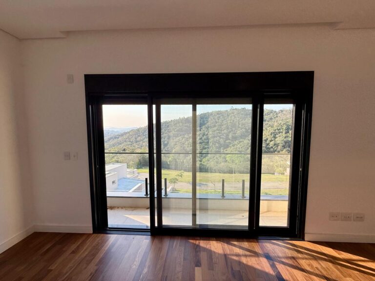 WhatsApp Image 2025-09-12 at 08.22.02 (1)