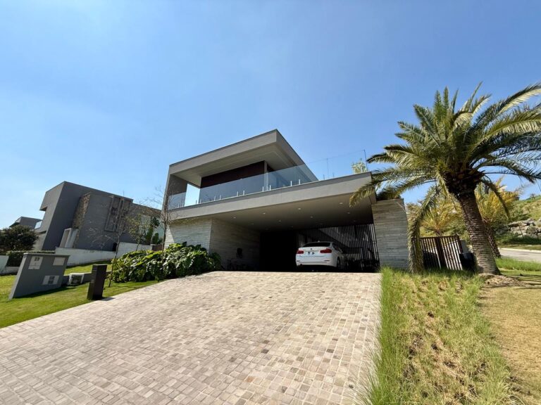 WhatsApp Image 2025-09-15 at 17.49.13