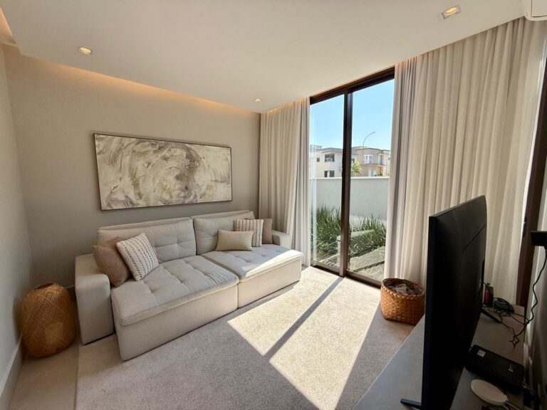 WhatsApp Image 2025-09-15 at 17.49.14 (1)