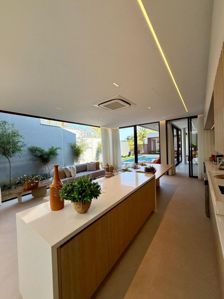 WhatsApp Image 2025-09-15 at 17.49.17 (1)