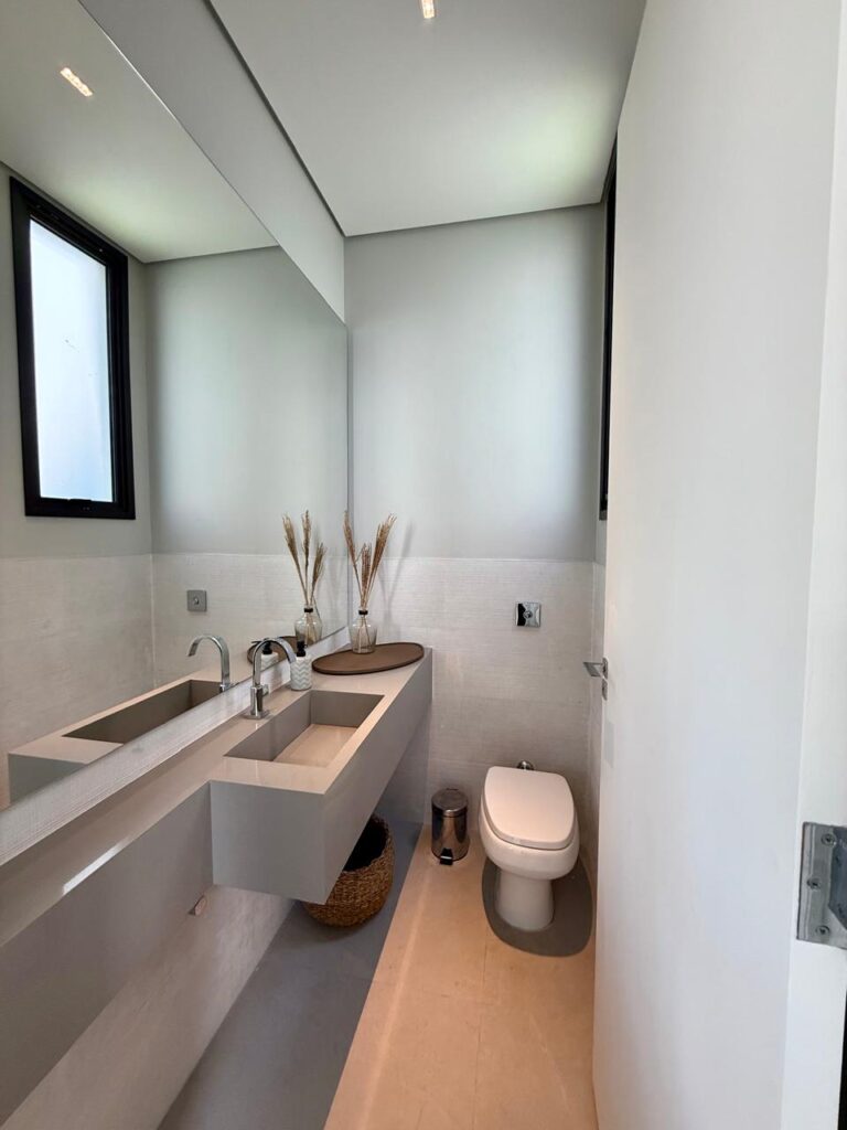 WhatsApp Image 2025-09-15 at 17.49.17 (2)