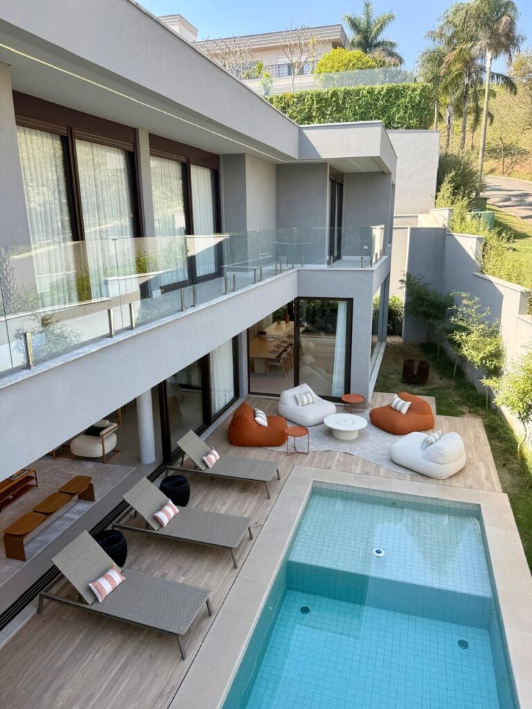 WhatsApp Image 2025-09-15 at 17.49.20 (1)