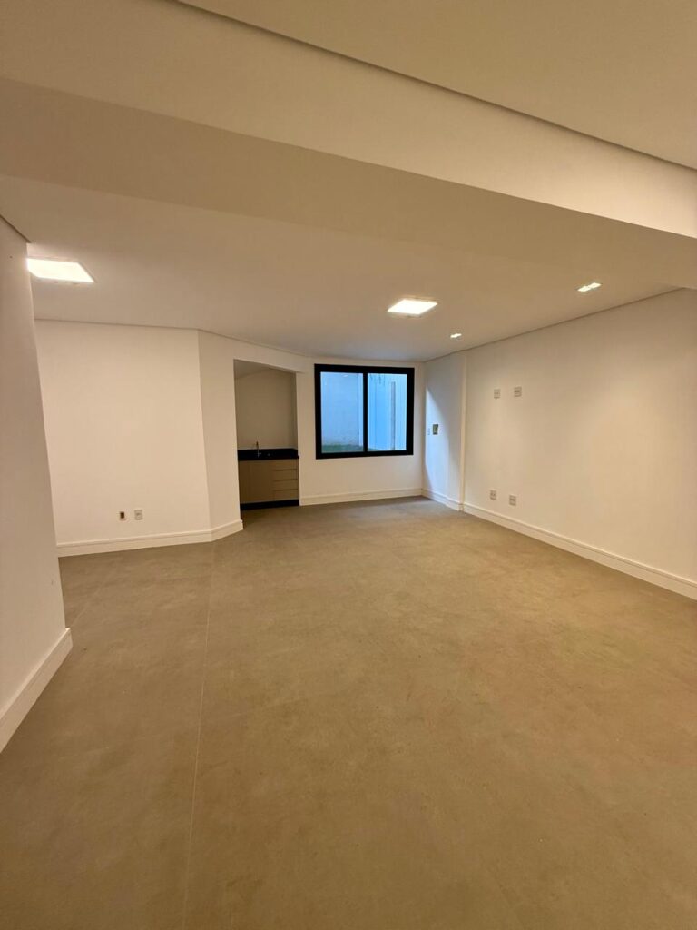 WhatsApp Image 2025-09-17 at 09.53.59 (2)