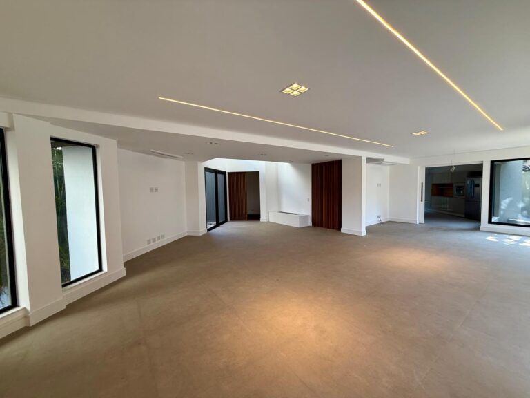 WhatsApp Image 2025-09-17 at 09.54.00 (2)