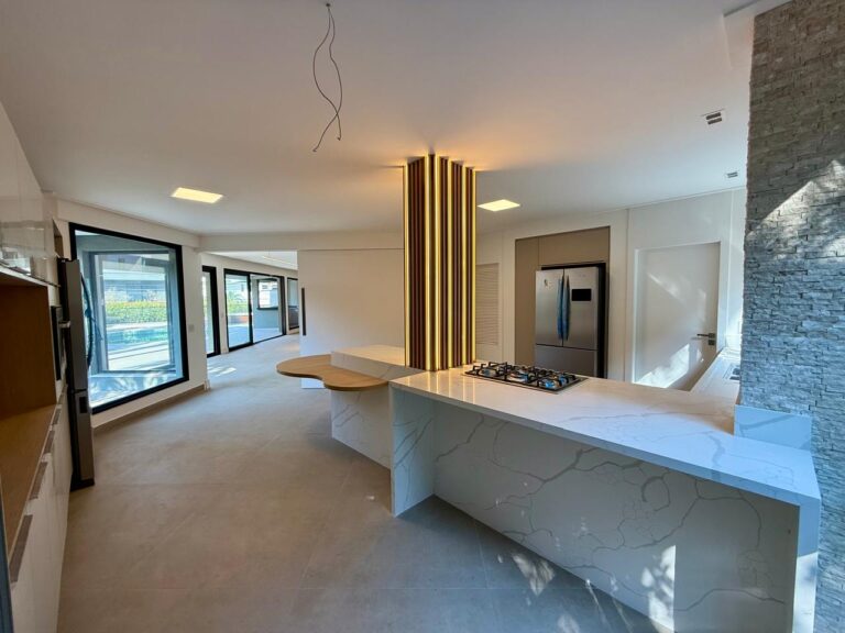 WhatsApp Image 2025-09-17 at 09.54.01 (1)