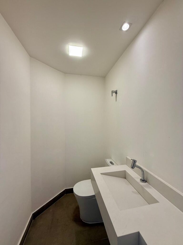 WhatsApp Image 2025-09-17 at 09.54.02