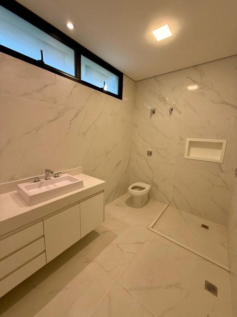 WhatsApp Image 2025-09-17 at 09.54.05