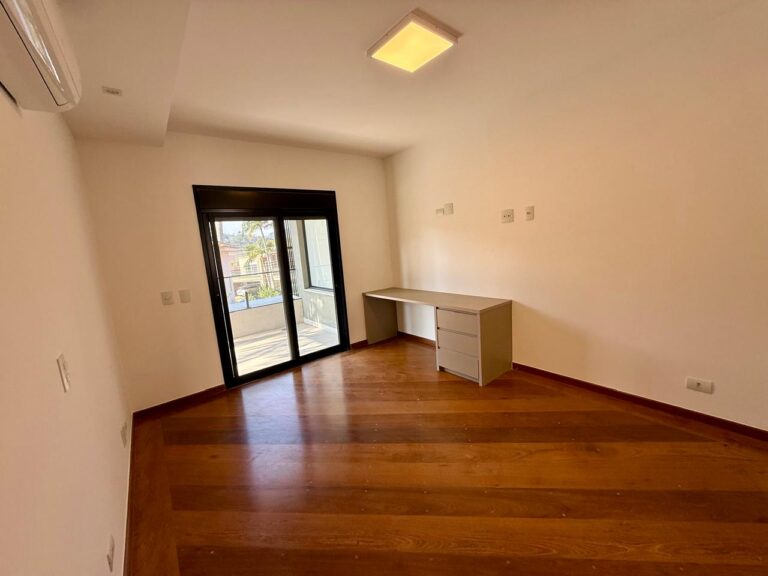 WhatsApp Image 2025-09-17 at 09.54.06 (4)