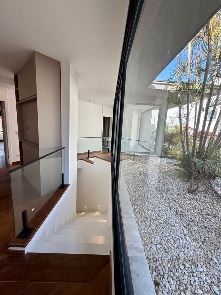 WhatsApp Image 2025-09-17 at 09.54.09