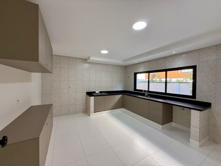 WhatsApp Image 2025-09-17 at 10.28.44