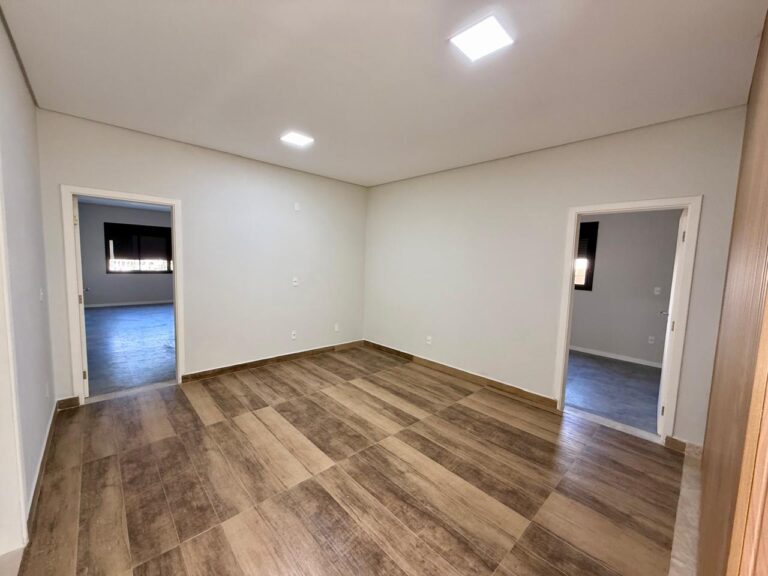 WhatsApp Image 2025-09-17 at 10.28.47 (2)