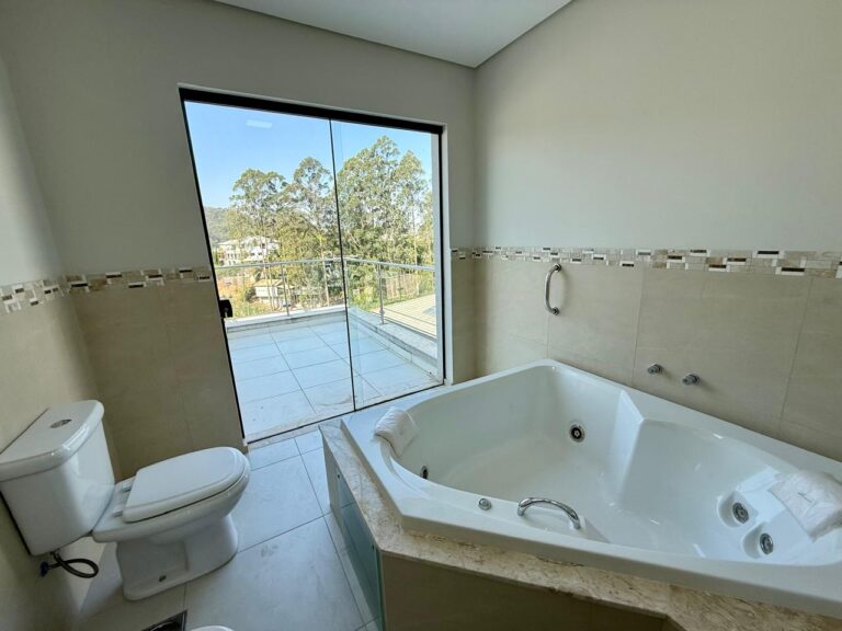 WhatsApp Image 2025-09-17 at 10.28.49 (3)