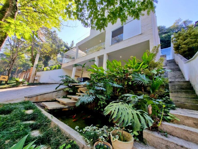 WhatsApp Image 2025-09-18 at 09.07.45 (1)