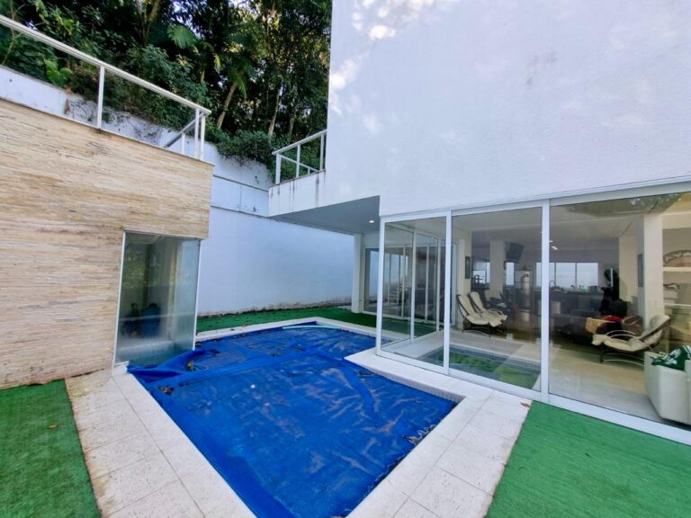 WhatsApp Image 2025-09-18 at 09.07.47