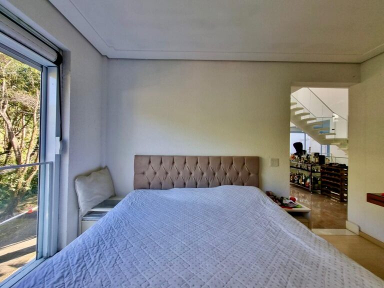 WhatsApp Image 2025-09-18 at 09.07.50 (1)