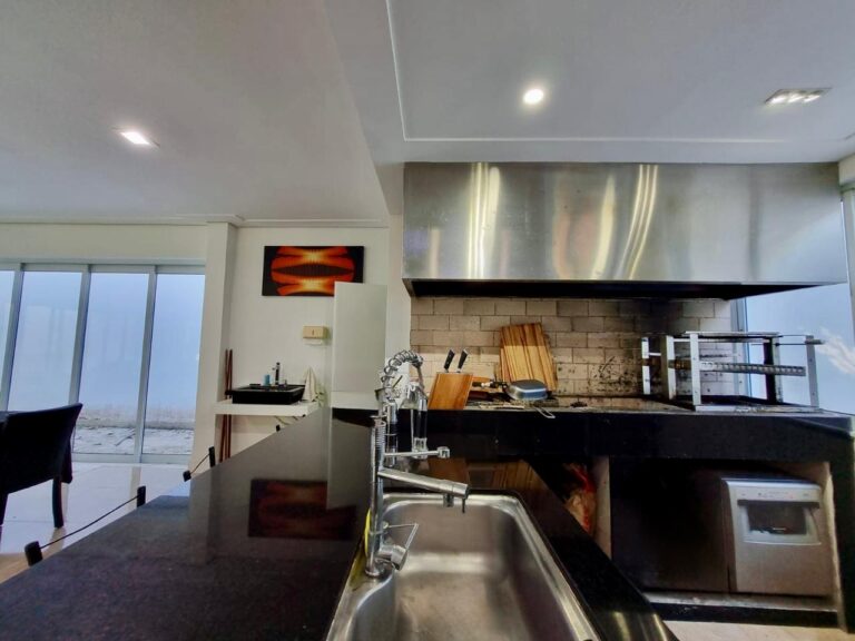 WhatsApp Image 2025-09-18 at 09.07.55 (1)