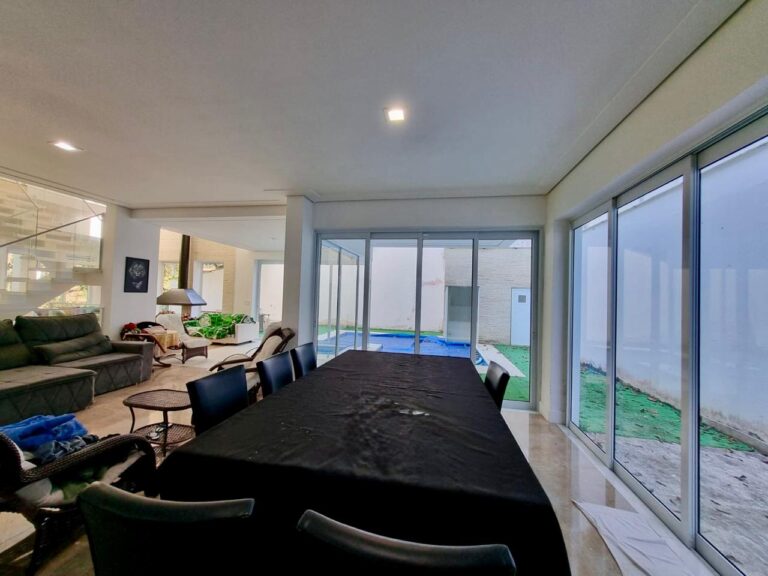 WhatsApp Image 2025-09-18 at 09.08.02