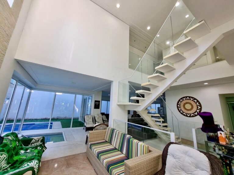 WhatsApp Image 2025-09-18 at 09.08.04