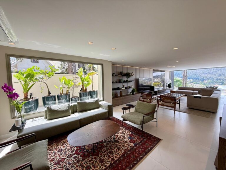 WhatsApp Image 2025-09-22 at 10.19.34 (1)