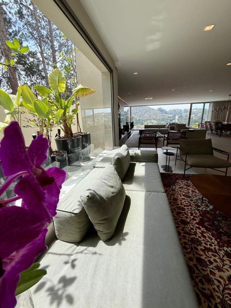 WhatsApp Image 2025-09-22 at 10.19.42 (1)