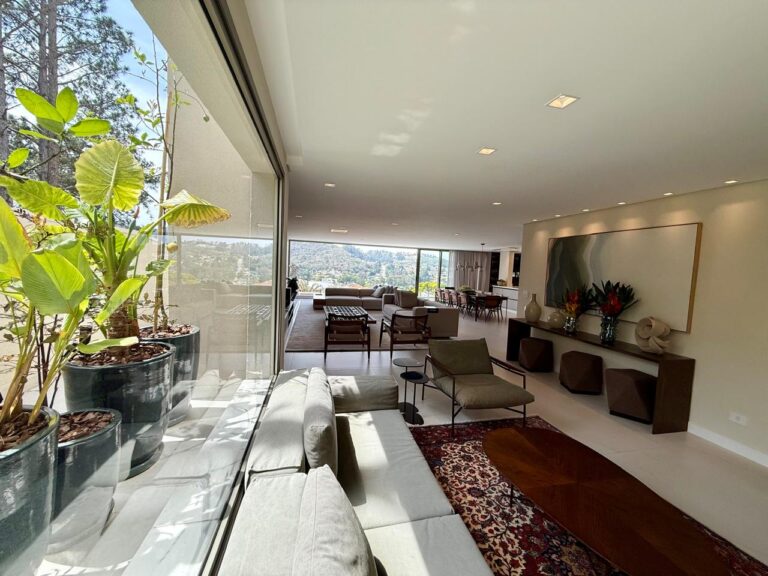 WhatsApp Image 2025-09-22 at 10.19.42