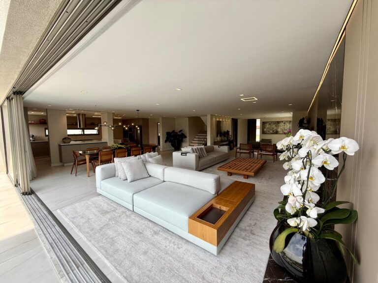 WhatsApp Image 2025-09-22 at 10.19.43 (1)