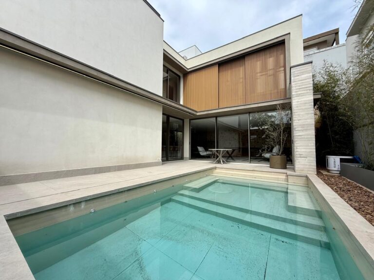 WhatsApp Image 2025-09-23 at 17.45.56 (1)