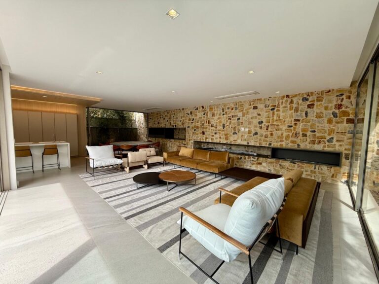 WhatsApp Image 2025-09-23 at 17.45.58 (2)