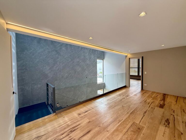 WhatsApp Image 2025-09-23 at 17.46.00 (2)