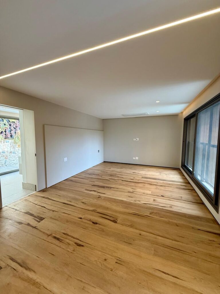 WhatsApp Image 2025-09-23 at 17.46.03