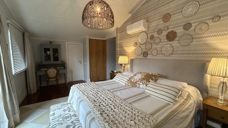 WhatsApp Image 2025-09-23 at 18.15.06 (1)