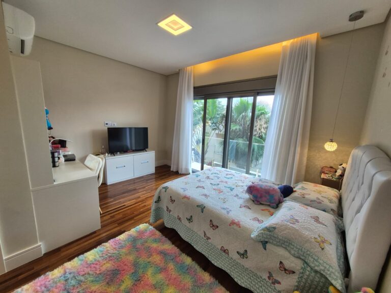 c6c949ca-bae9-4b64-b1f9-e69bd2dcd5ef