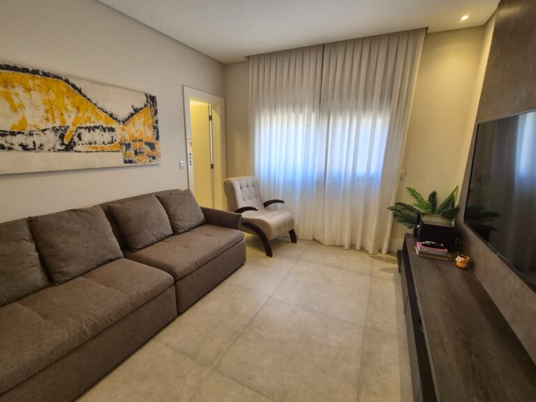 dd608776-d2fc-47e7-b467-748d26f9a1ae