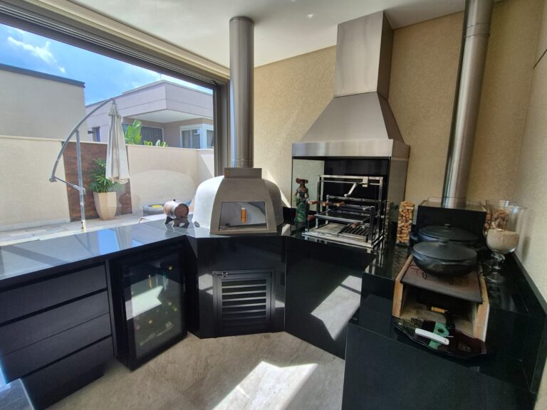 e388efa7-f545-4b5f-a23d-a94795b58aca