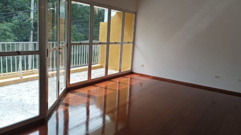 1fcf02c2-d021-466a-aae7-0e0a068d6e8e