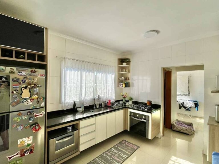 La photo IMG_5417.JPEG a été réduite de 91.94 % le Quinta-feira 21 Novembro 2024 à 07:11 par Photo Réducteur v4.10 à télécharger sur http://www.emjysoft.com/