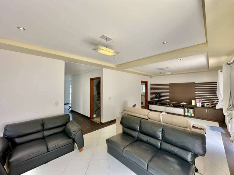 La photo IMG_0767.JPEG a été réduite de 91.14 % le Quinta-feira 28 Novembro 2024 à 12:11 par Photo Réducteur v4.10 à télécharger sur http://www.emjysoft.com/