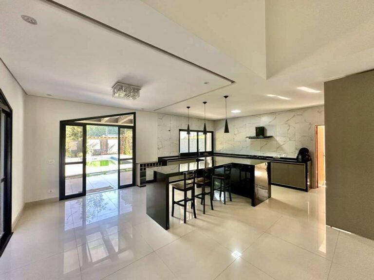 La photo IMG_1028.JPEG a été réduite de 91.52 % le Terça-feira 05 Agosto 2025 à 13:08 par Photo Réducteur v4.10 à télécharger sur http://www.emjysoft.com/