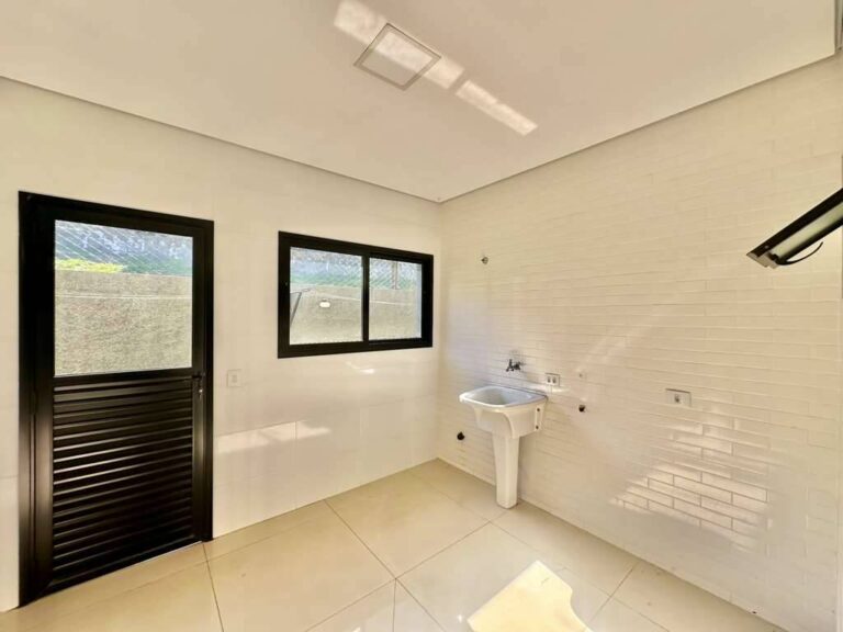 La photo IMG_1046.JPEG a été réduite de 90.78 % le Terça-feira 05 Agosto 2025 à 13:08 par Photo Réducteur v4.10 à télécharger sur http://www.emjysoft.com/