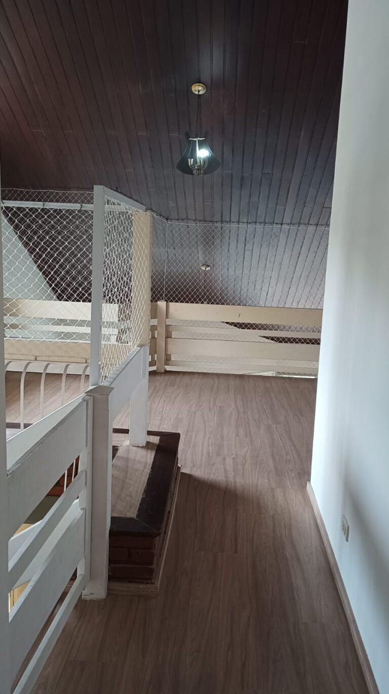 96d84567-2343-4014-a830-94d51f7d8f62