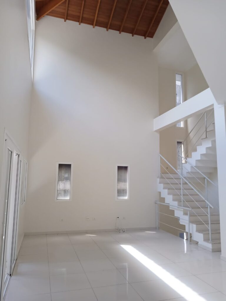 WhatsApp Image 2025-10-14 at 16.36.22 (2)