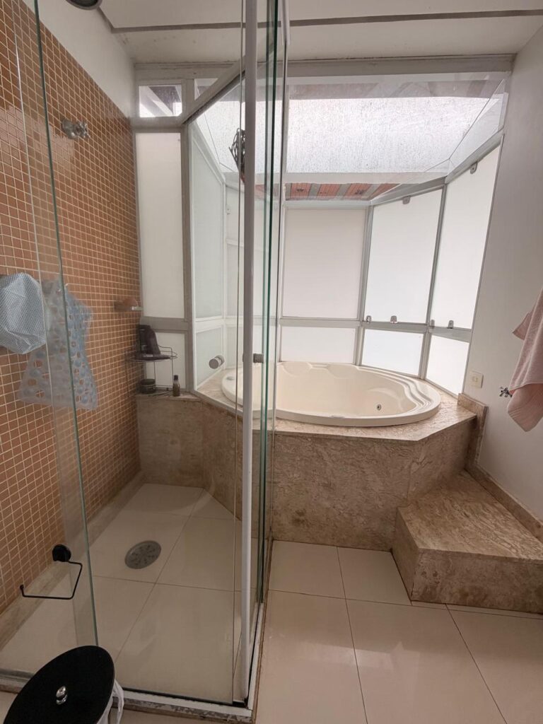 WhatsApp Image 2025-10-16 at 10.20.09 (1)